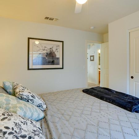 فيلا Sunny Surprise Getaway With Private Yard And Pool المظهر الخارجي الصورة